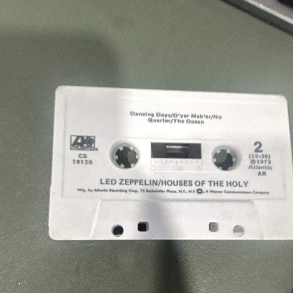 Led Zeppelin - Houses of the Holy Rock Cassette Album (1973) Atlantic CS 19130